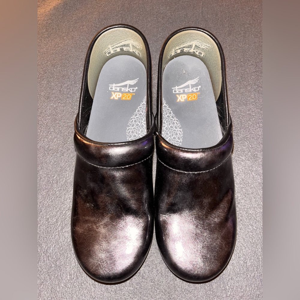 EUC Dansko XP 2.0 clogs mules shoes. Size 38 or 7.5